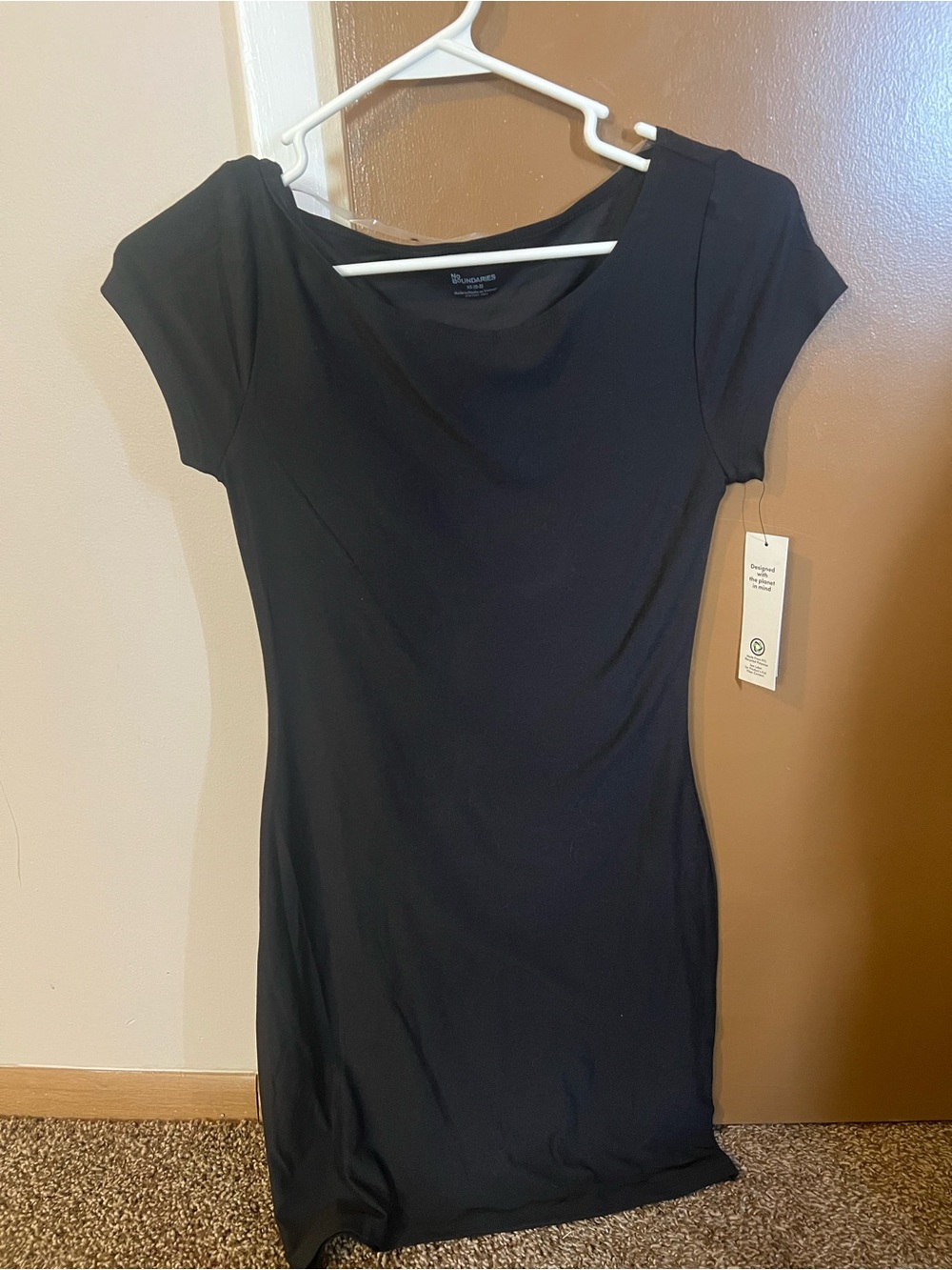 BRAND NEW WITH TAGS No boundaries DRESS